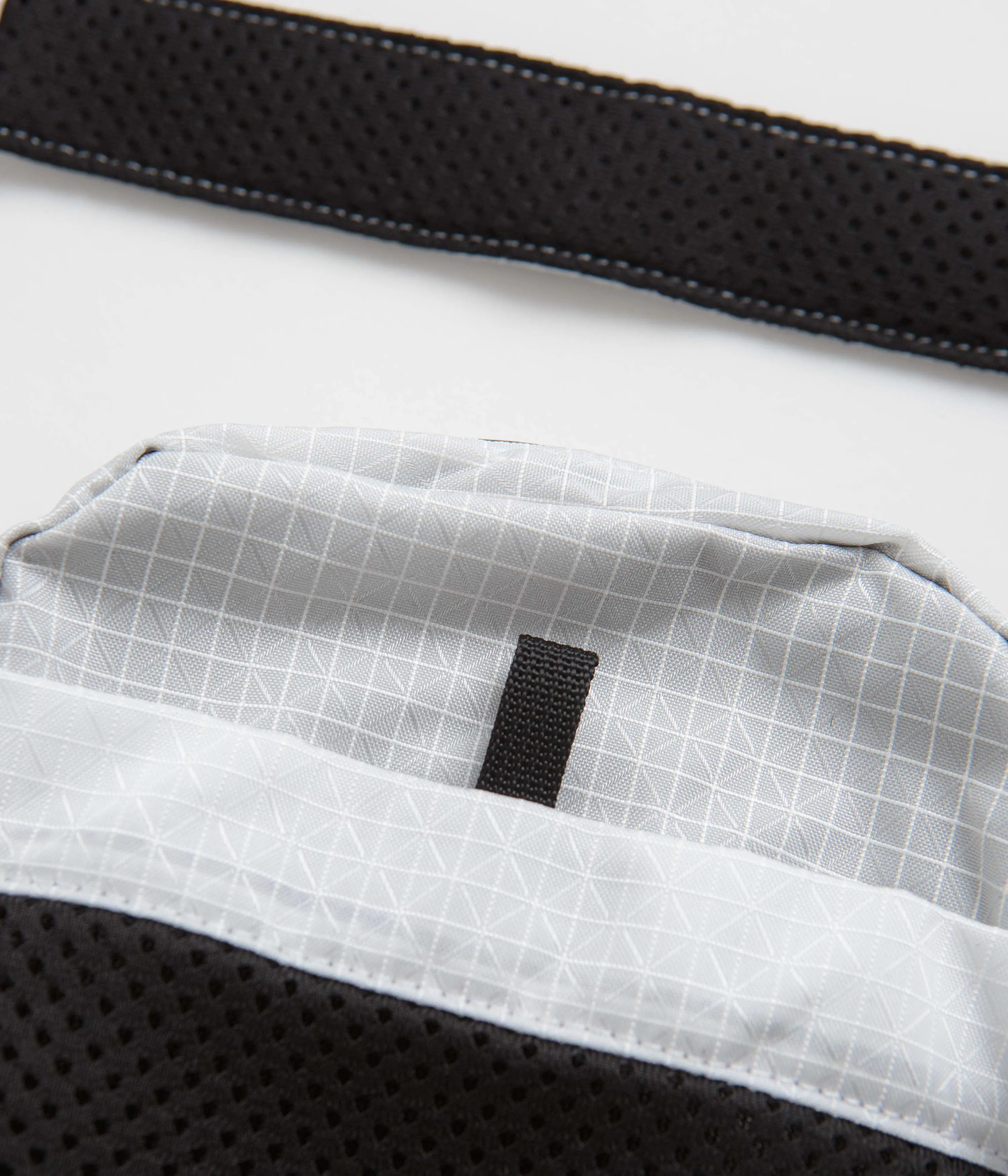 Cayl Seorak 6 Grid Bag - White