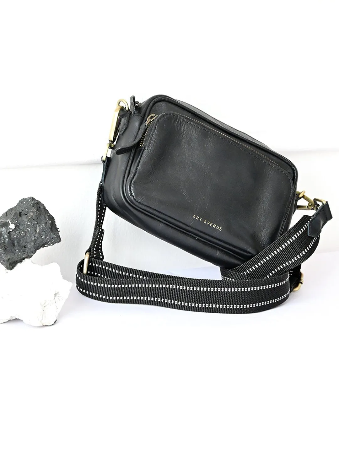 HARISSON  - LEATHER SLING BAG