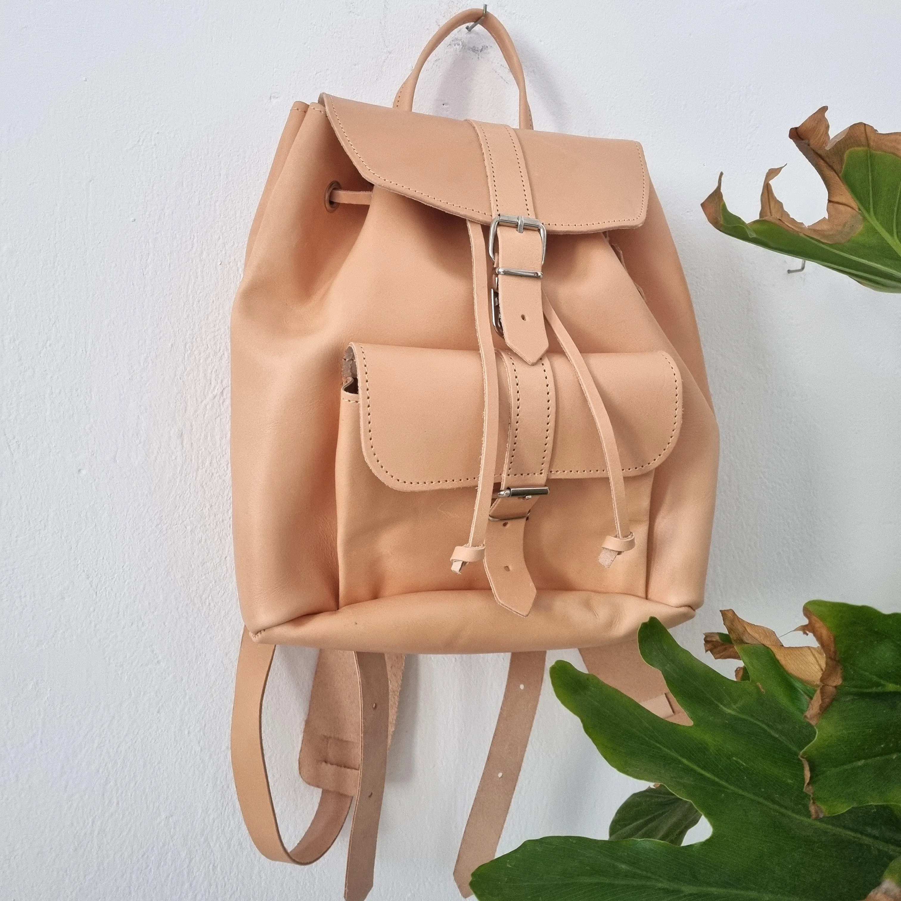 Helios leather bag