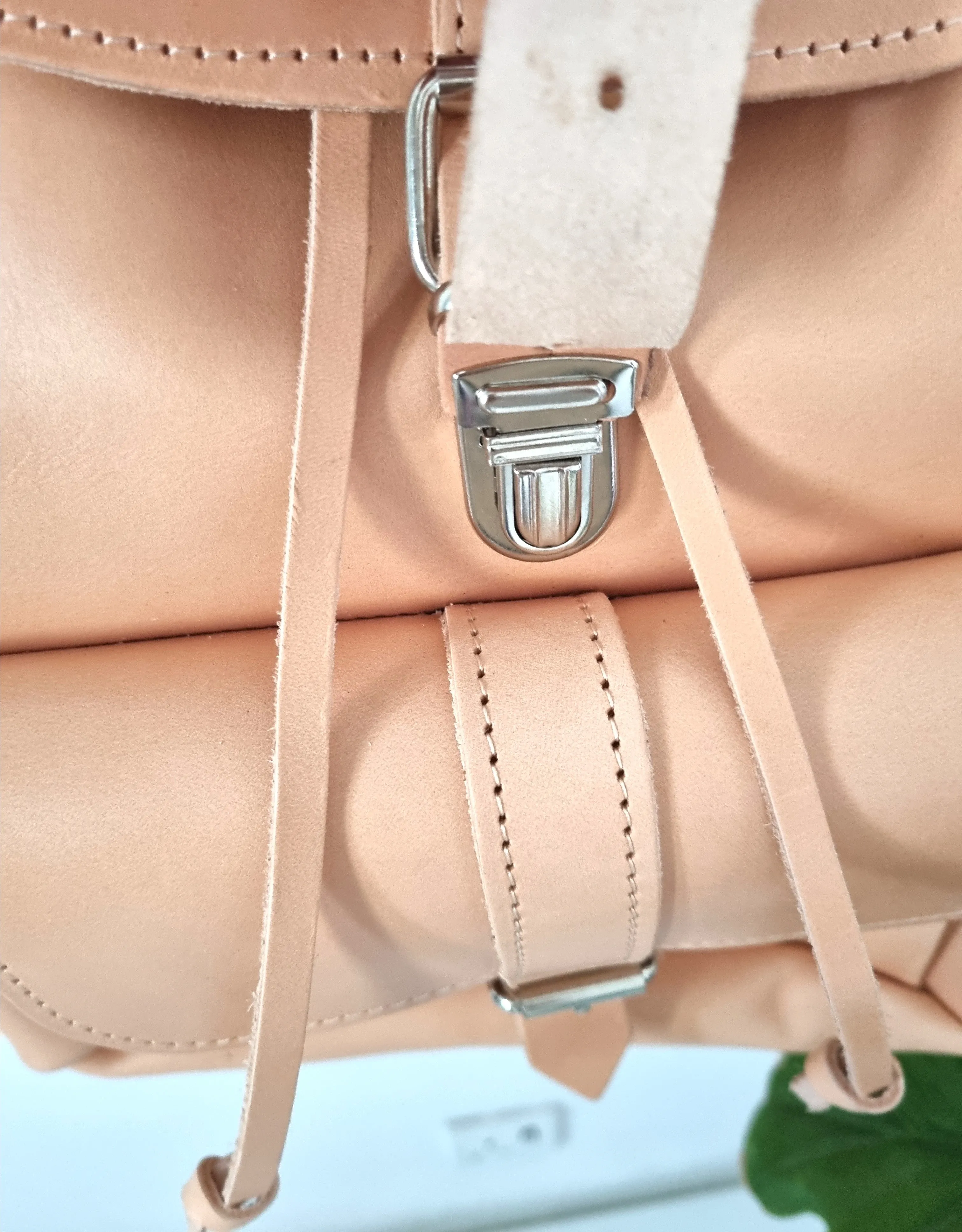 Helios leather bag