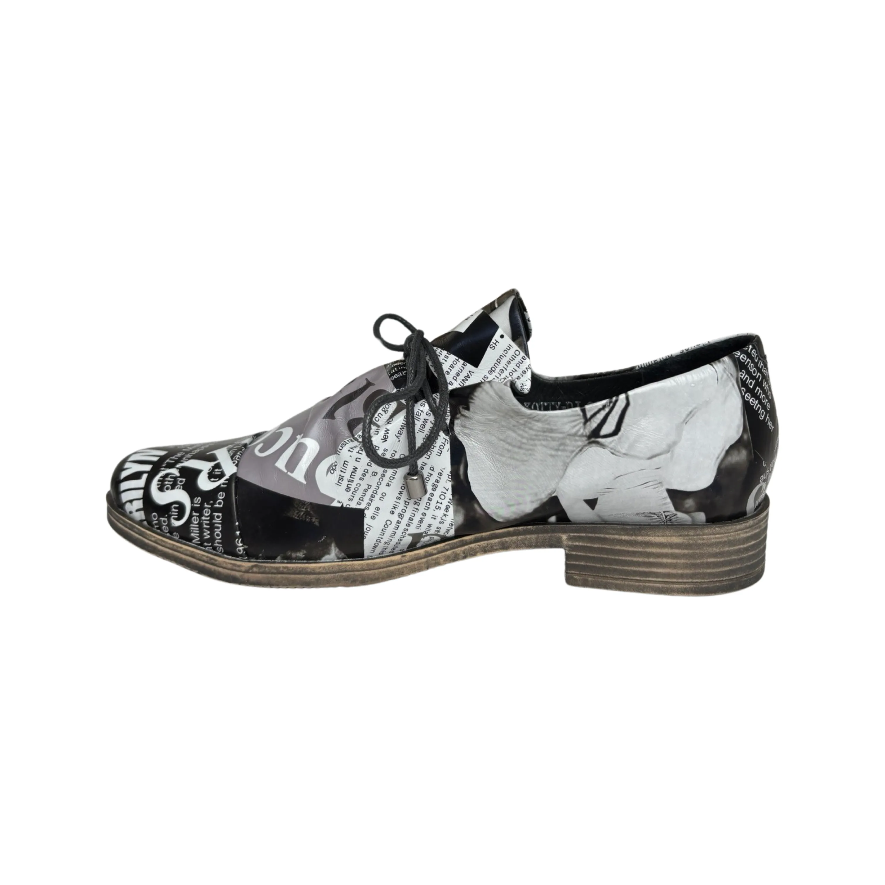 Kotty News Print Leather Flat