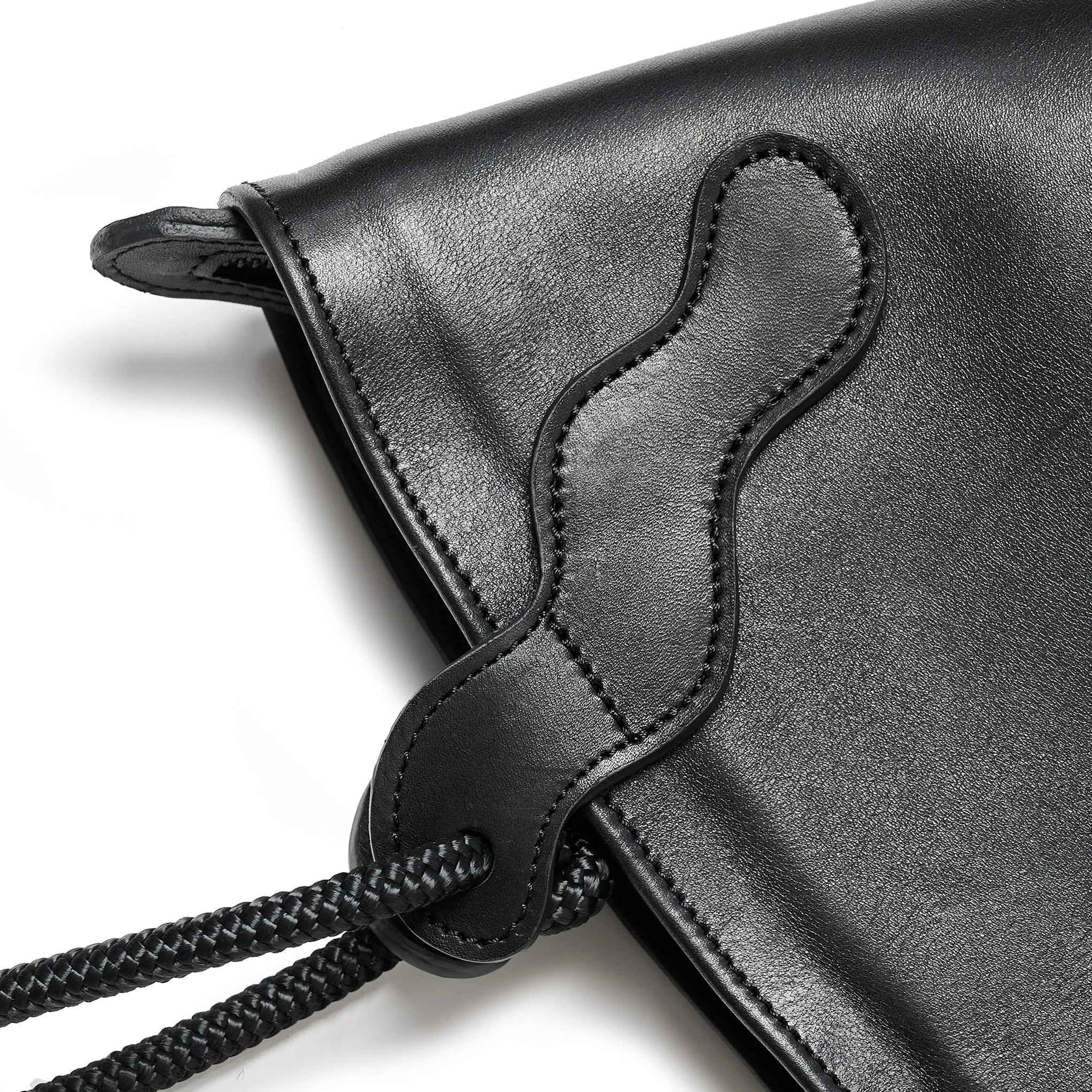 Project Dyad || Black Color trapeze-shaped cow leather Inner small pocket Rope handle Emele Zipper Bag